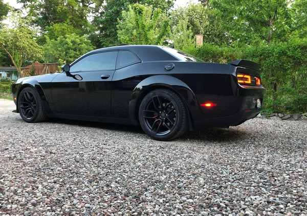 Dodge Challenger cena 390000 przebieg: 1695, rok produkcji 2019 z Szydłowiec małe 781